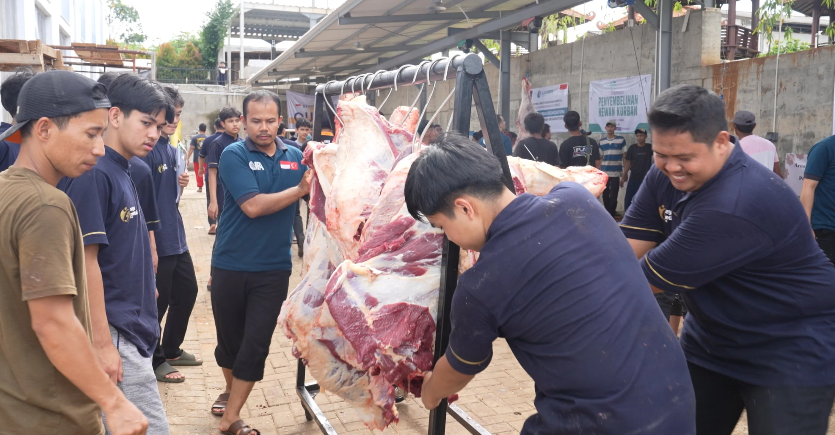 Foto 6 dari album Kurban Bersama Santri Tahfidz 2026